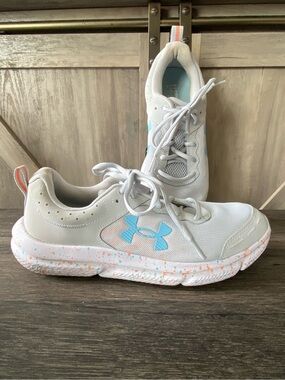 Under Armour Sneakers Women’s Charged Assert Comfort Deluxe System Grey Size 9.5
